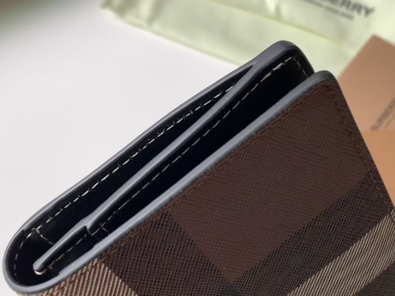 Bv*b*rry wallets